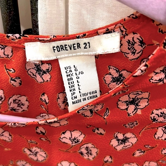 🍀5x$15🍀 Forever 21 Beautiful Orange blouse 🍊LARGE - Picture 4 of 5